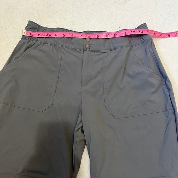 Columbia Convertible Zip-Off Hiking Pant + Short - Size Medium (30") - Picture 3 of 14